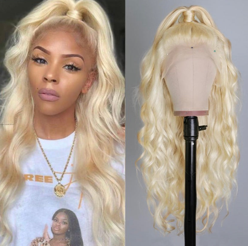 Lushlanes Hair Volume 613 Blonde Body Wave Cheveux Humains Dentelle
Perruque frontale 180% densité