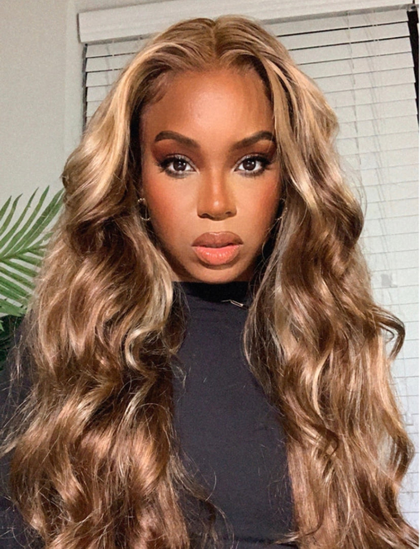 Lushlanes Gorgeous Highlight Honey Blonde Bouncy Body Wave Hair
4 Bundles