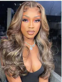 Perruque de cheveux humains Full Lace Lushlanes avec dentelle à reflets
Perruque frontale vierge sans colle Ombre Piano Hd perruque frontale en dentelle
Pour les femmes noires