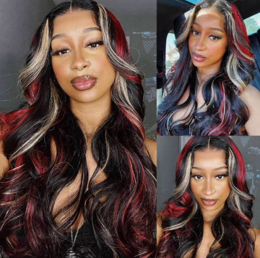 Lushlanes Noir avec des reflets rouges et blonds 13 × 4 Lace Front Perruque Loose Wave rouge et blonde 150%