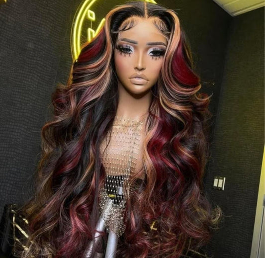 Lushlanes Noir avec des reflets rouges et blonds 13 × 4 Lace Front Perruque Loose Wave rouge et blonde 150%